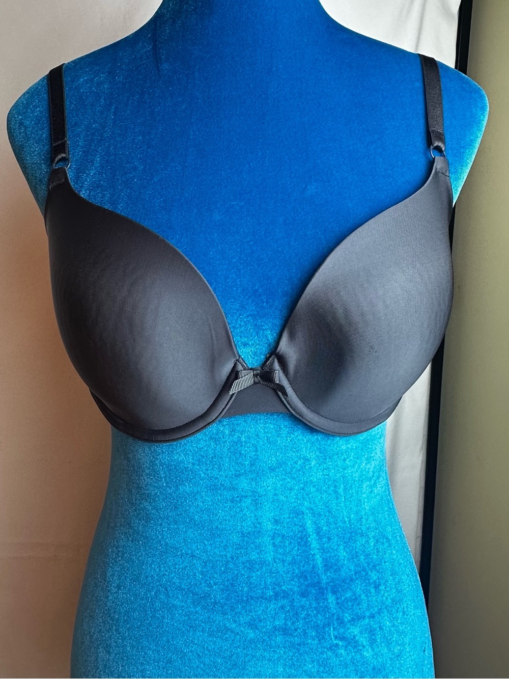Victoria Secret Smooth T-Shirt Bra - Grey